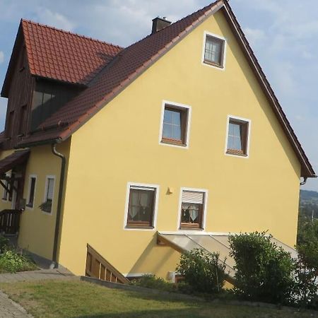 Pension-Gaestehaus Kueblboeck ノイアルベンロイト エクステリア 写真