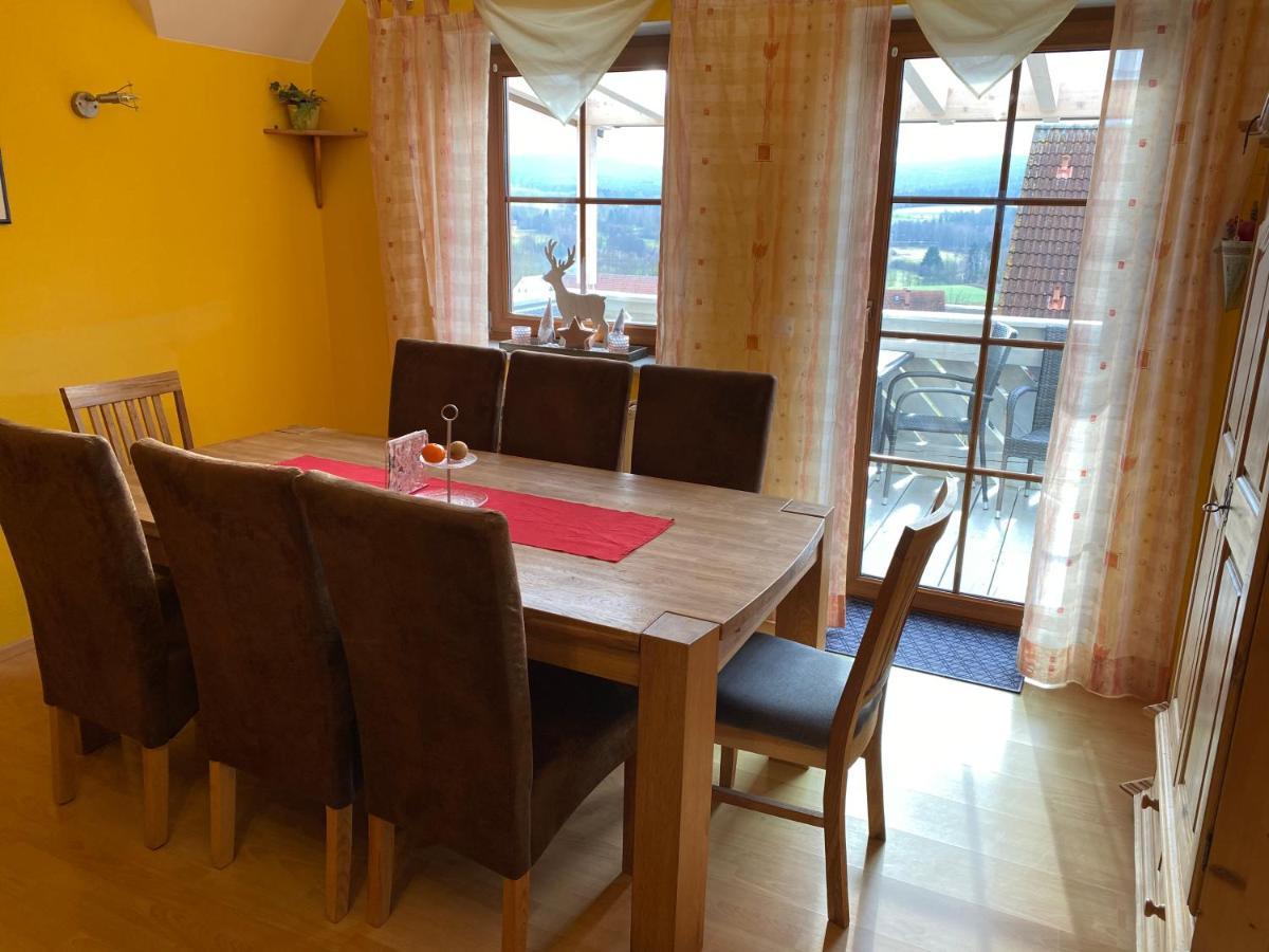 Pension-Gaestehaus Kueblboeck ノイアルベンロイト エクステリア 写真