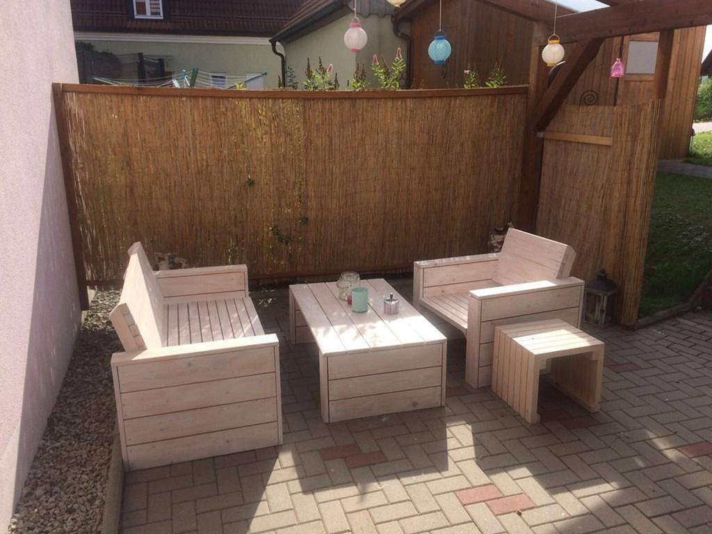 Pension-Gaestehaus Kueblboeck ノイアルベンロイト エクステリア 写真
